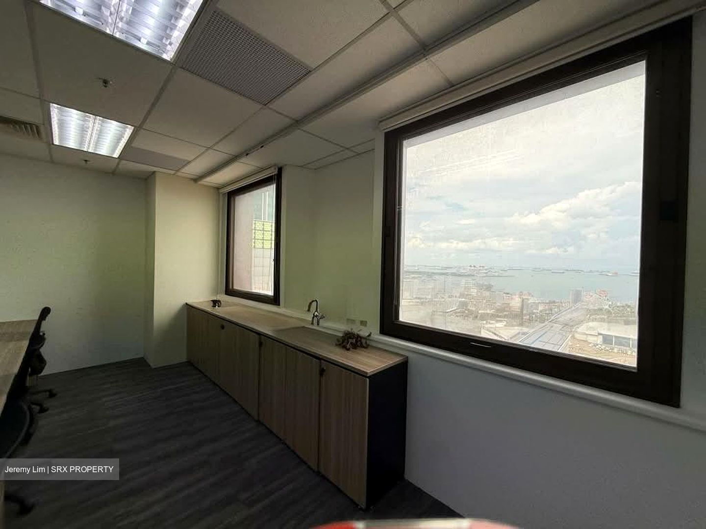 Lippo Centre (D2), Office #568089031